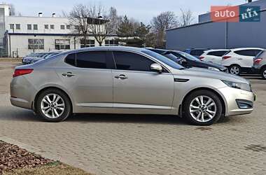 Седан Kia Optima 2012 в Львові