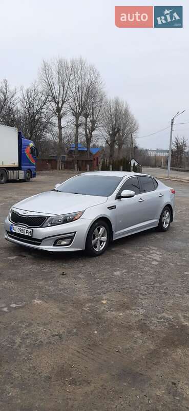 Седан Kia Optima 2015 в Обухове