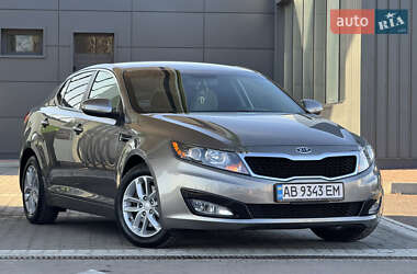 Седан Kia Optima 2013 в Дрогобыче