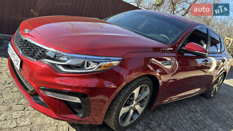 Седан Kia Optima 2019 в Киеве