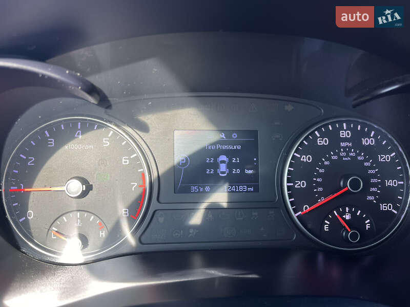 Седан Kia Optima 2016 в Полтаве