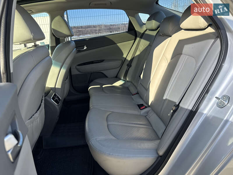 Седан Kia Optima 2016 в Киеве фото 14 Седан Kia Optima 2016 в Киеве