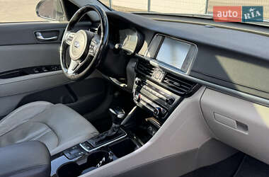 Седан Kia Optima 2016 в 