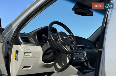 Седан Kia Optima 2016 в 