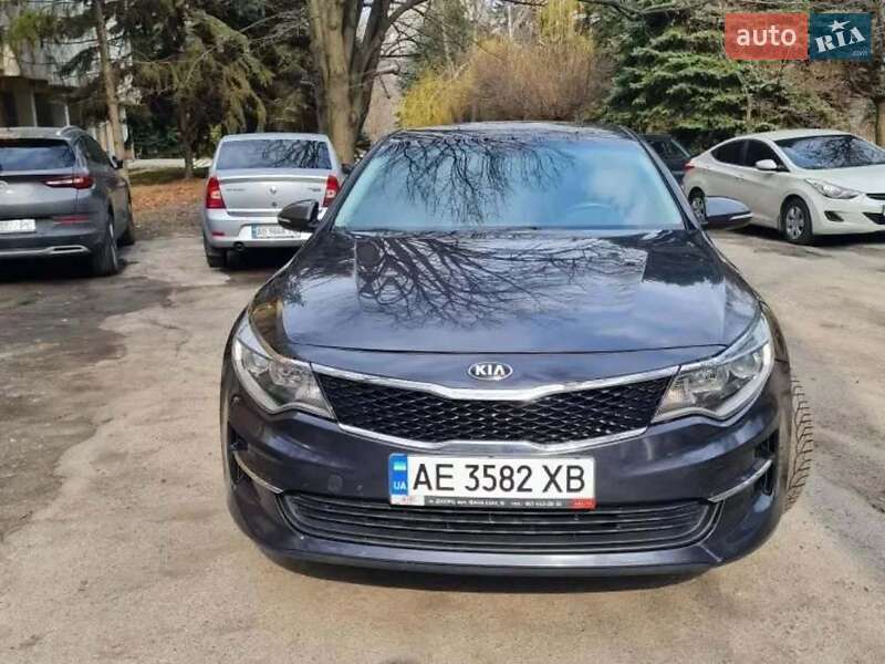 Седан Kia Optima 2017 в Дніпрі