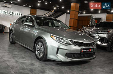 Седан Kia Optima 2017 в 