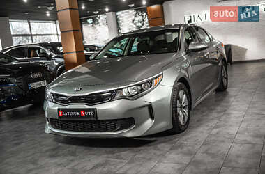 Седан Kia Optima 2017 в 