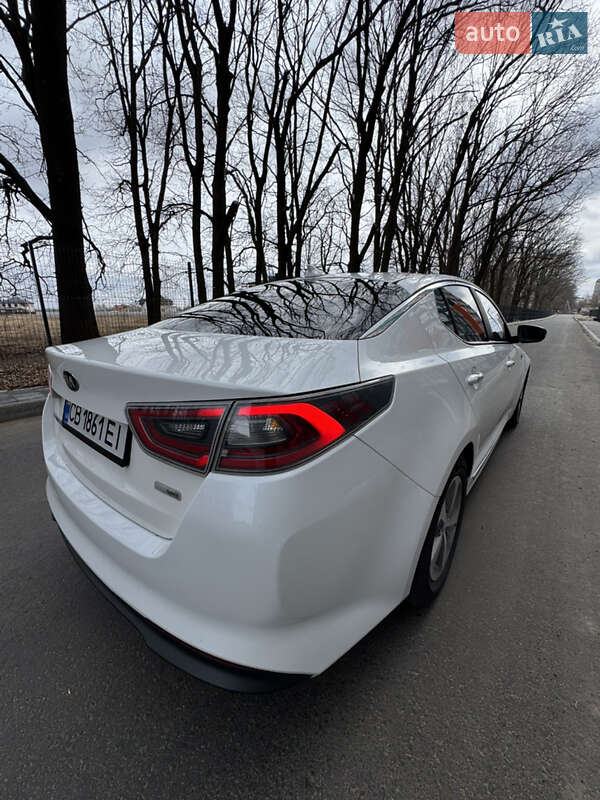Седан Kia Optima 2014 в Чернигове