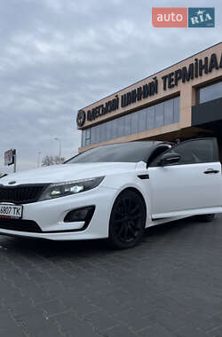 Седан Kia Optima 2014 в 