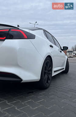 Седан Kia Optima 2014 в 