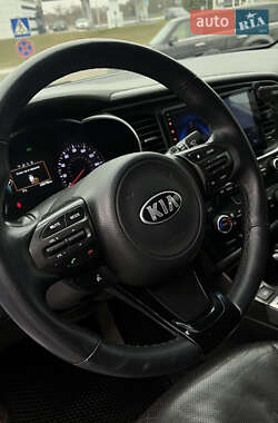 Седан Kia Optima 2014 в 