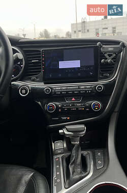 Седан Kia Optima 2014 в 
