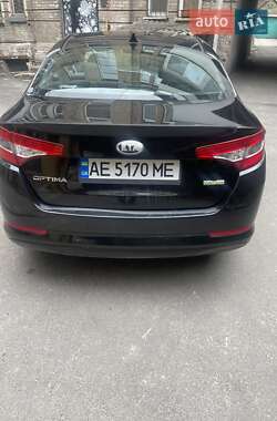 Седан Kia Optima 2013 в Днепре