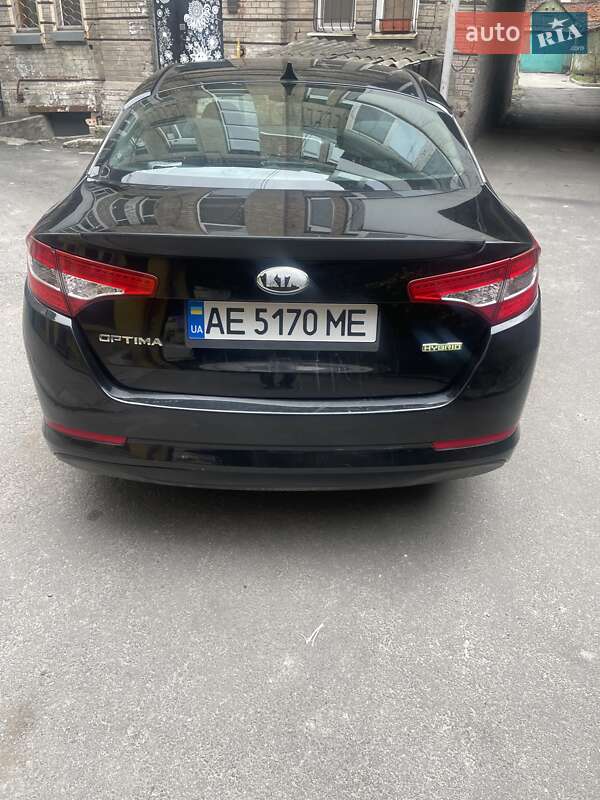 Седан Kia Optima 2013 в Днепре