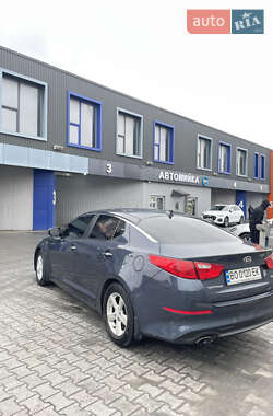 Седан Kia Optima 2014 в 
