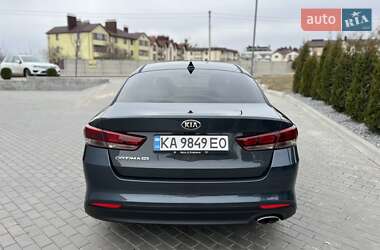 Седан Kia Optima 2016 в 