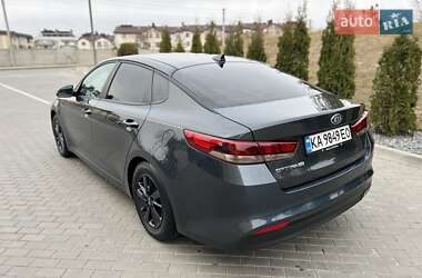 Седан Kia Optima 2016 в 