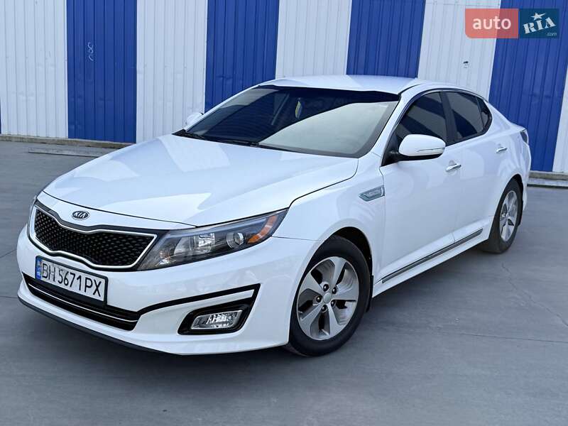 Седан Kia Optima 2015 в 