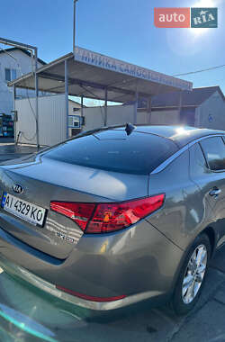 Седан Kia Optima 2012 в 