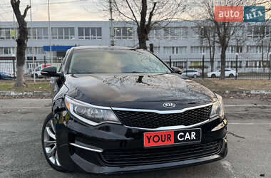 Седан Kia Optima 2017 в 