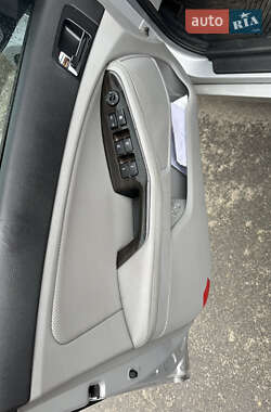 Седан Kia Optima 2013 в 