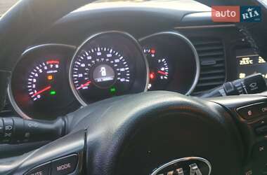 Седан Kia Optima 2015 в 
