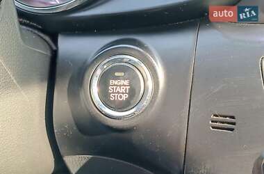 Седан Kia Optima 2011 в 