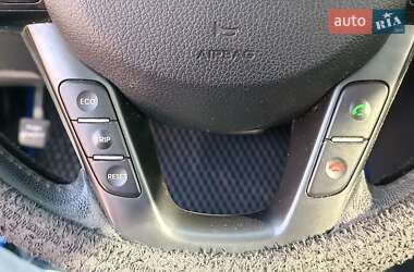 Седан Kia Optima 2011 в 