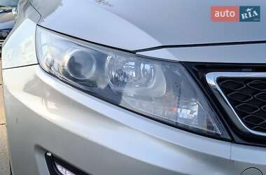 Седан Kia Optima 2011 в 
