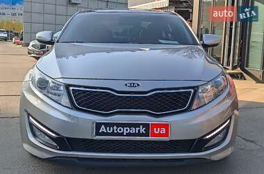 Седан Kia Optima 2011 в 