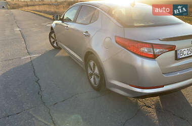Седан Kia Optima 2013 в 