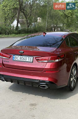 Седан Kia Optima 2018 в 