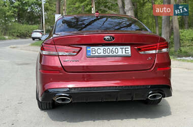 Седан Kia Optima 2018 в 