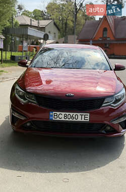 Седан Kia Optima 2018 в 