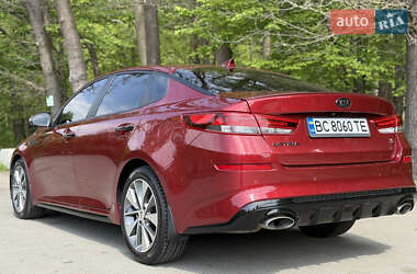 Седан Kia Optima 2018 в 