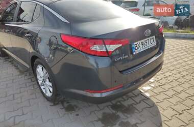 Седан Kia Optima 2013 в 