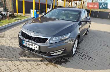 Седан Kia Optima 2013 в 