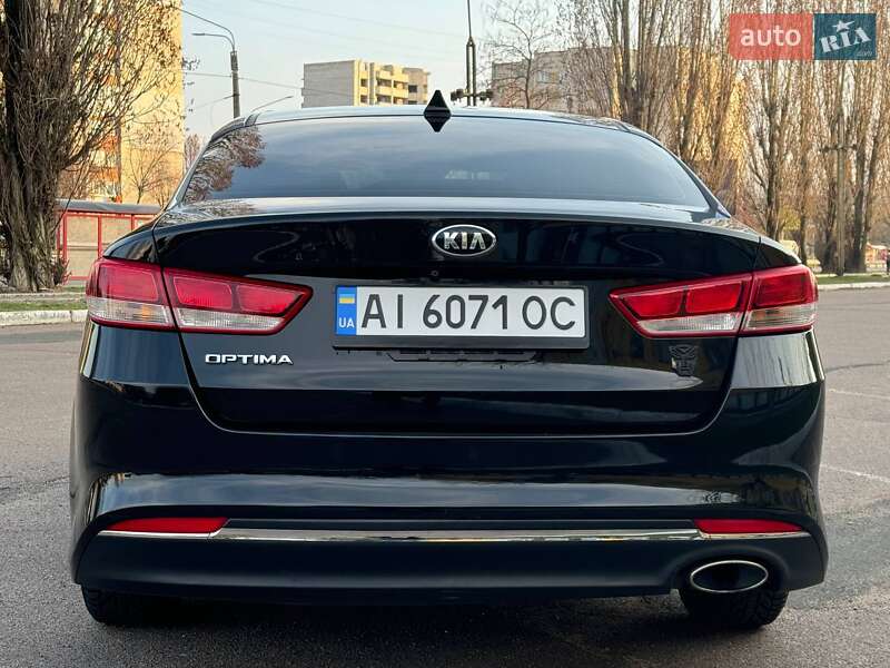 Седан Kia Optima 2016 в Черкасах