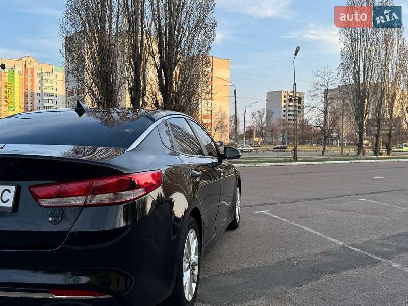 Седан Kia Optima 2016 в Черкасах