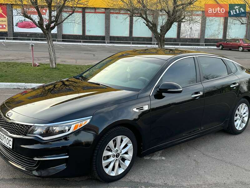 Седан Kia Optima 2016 в Черкасах