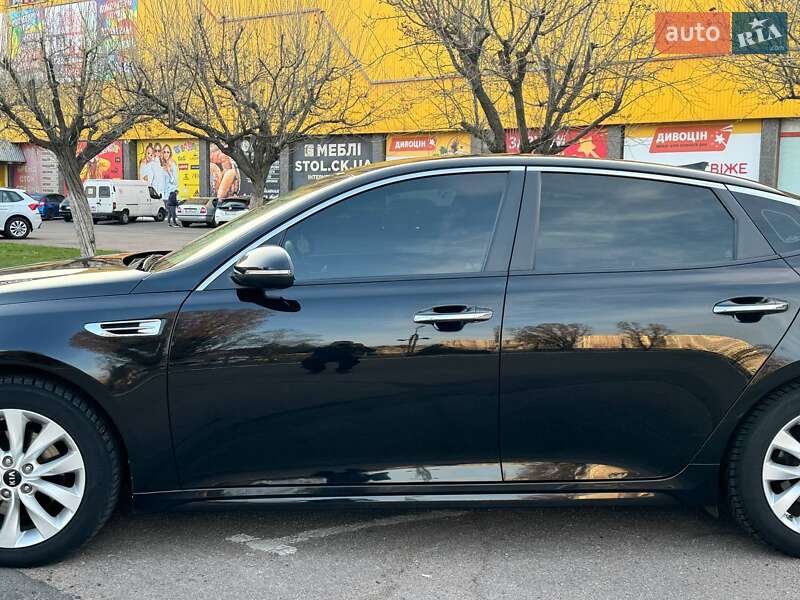 Седан Kia Optima 2016 в Черкасах