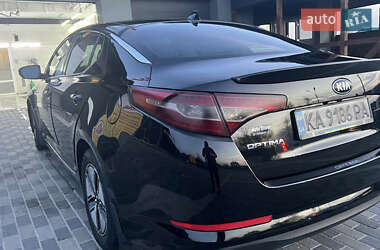 Седан Kia Optima 2013 в 