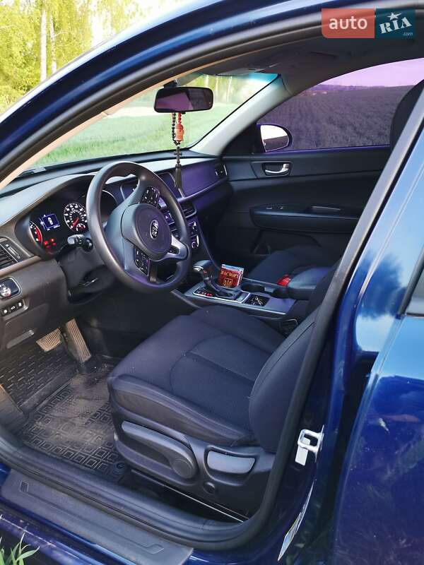 Седан Kia Optima 2017 в Сумах