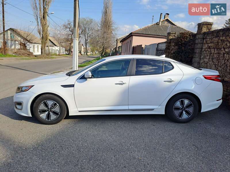 Седан Kia Optima 2012 в Дніпрі