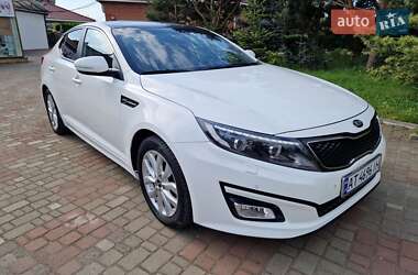 Седан Kia Optima 2015 в 