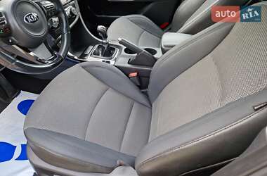 Седан Kia Optima 2015 в 