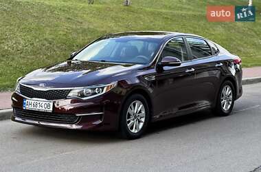 Седан Kia Optima 2016 в 