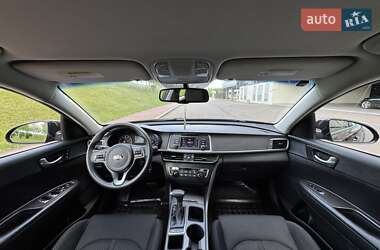 Седан Kia Optima 2016 в 