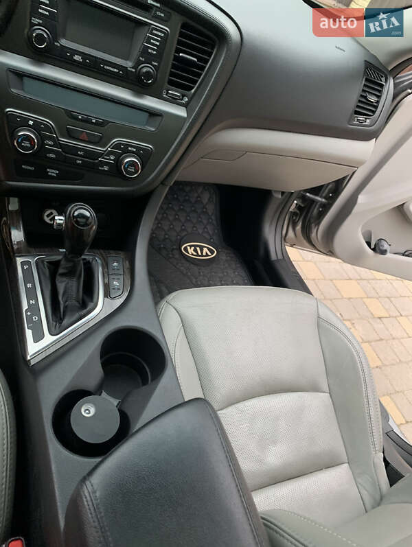 Седан Kia Optima 2012 в Хмельницькому
