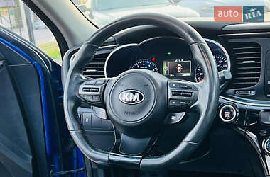 Седан Kia Optima 2015 в 